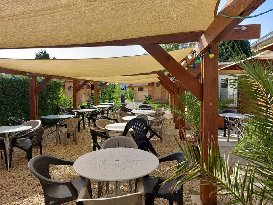 Camping Le Vallage Attigny Exteriér fotografie